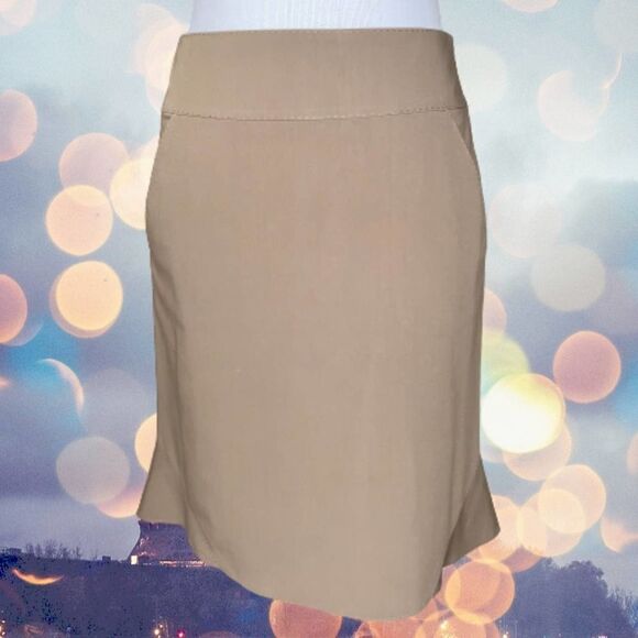 Max Studio Career Pencil Skirt With Flair - Picture 1 of 8